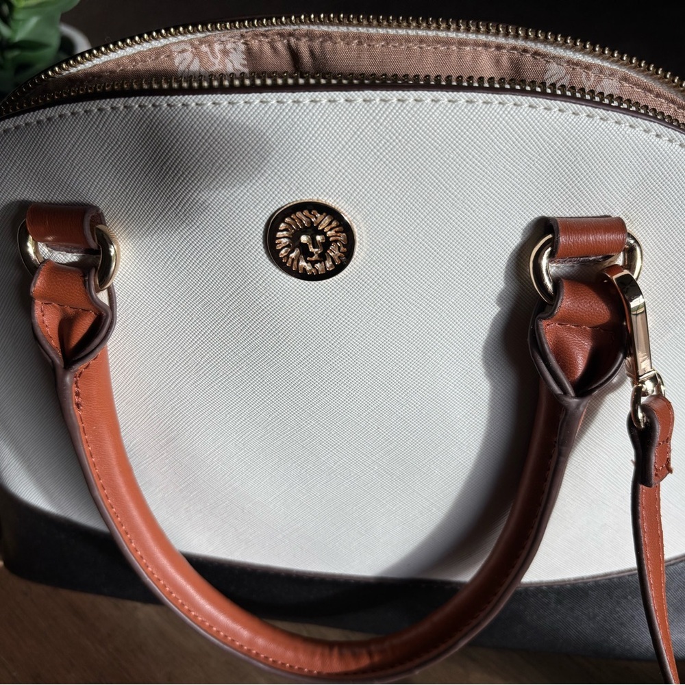 Anne Klein Beige Logo Lining Satchel Pre-loved Excellent Condition - Picture 2 of 9